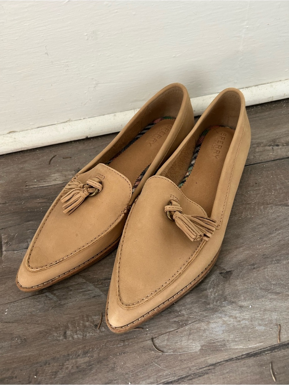 Sperry Men’s Light Tan Tassel Slip-On Loafers